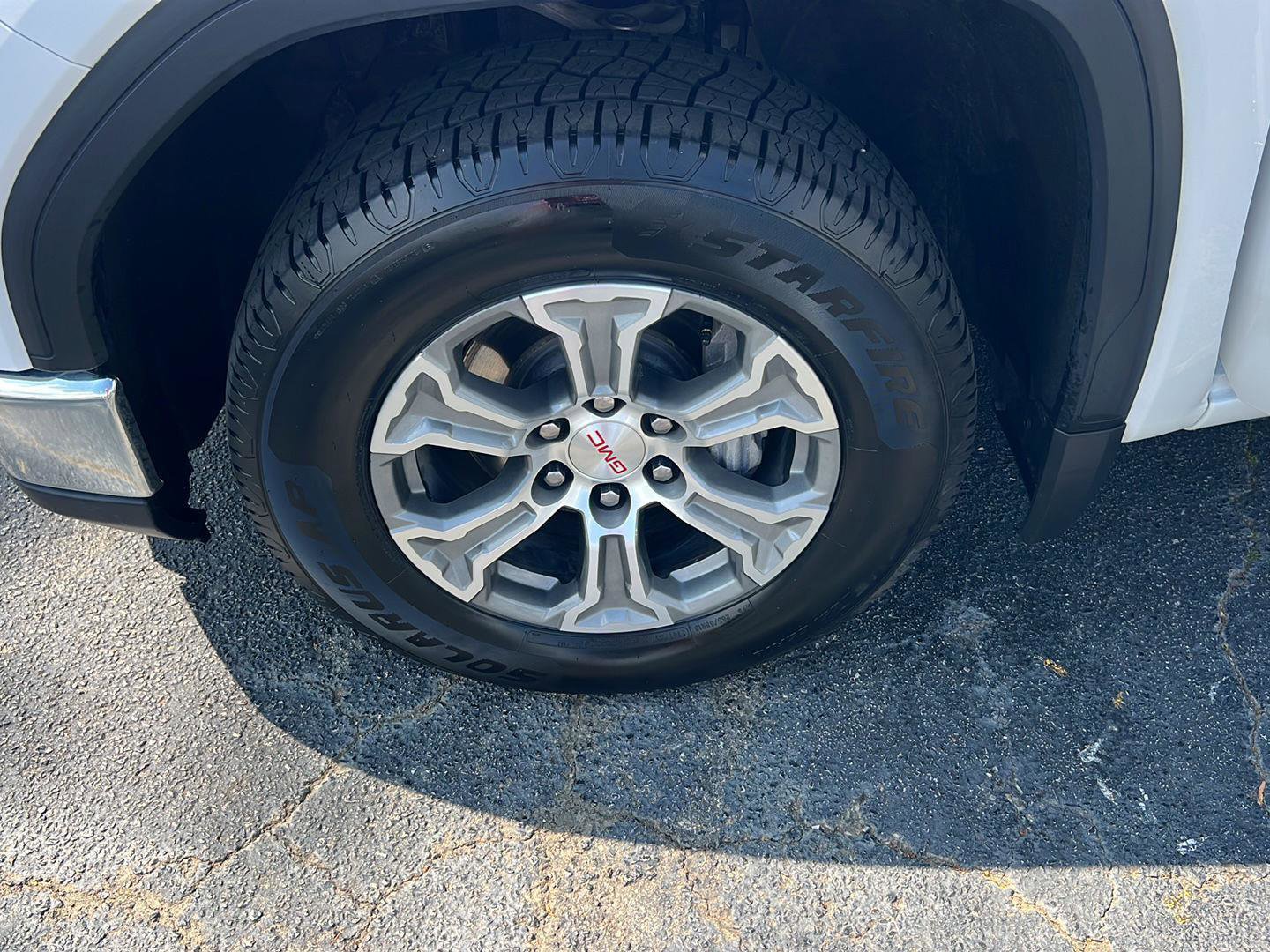 Used 2024 GMC Sierra 1500 SLT image 38