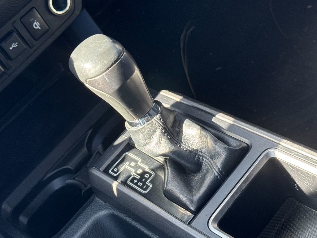 Used 2020 Toyota Tacoma TRD Sport w/ Technology Package AWD/4WD image 21