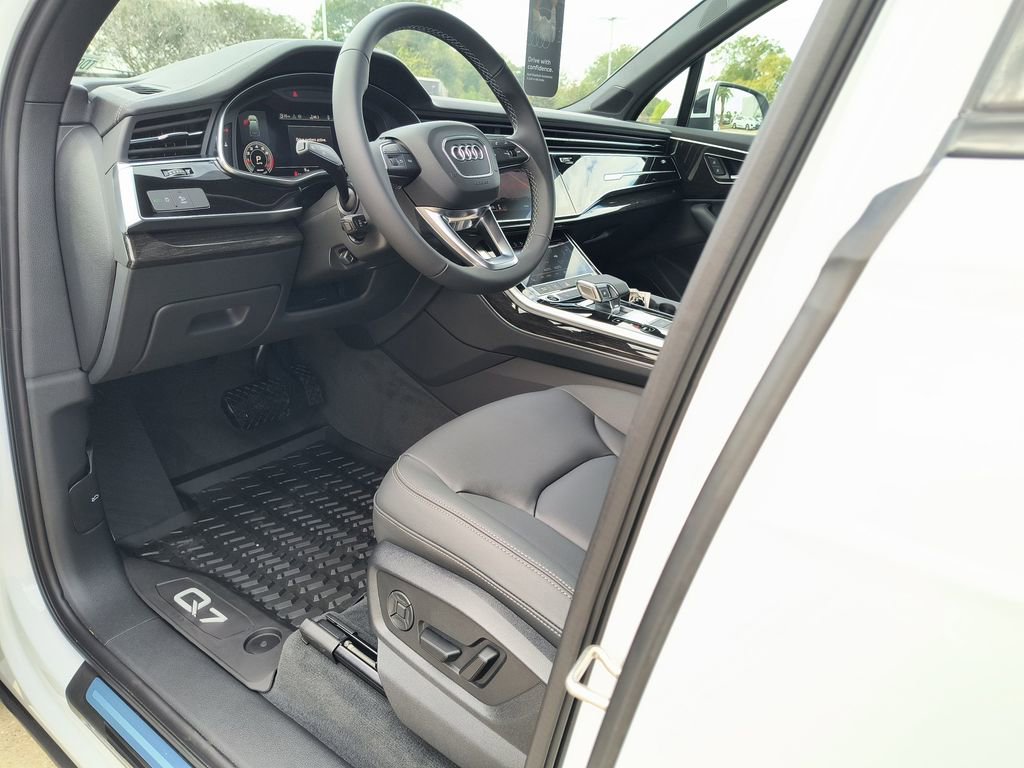 New 2026 Audi Q7 2.0T Premium image 2