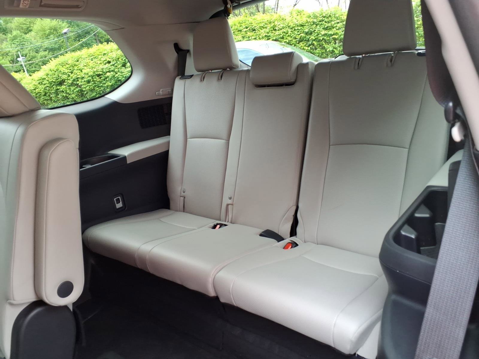 Certified 2024 Toyota Grand Highlander AWD image 17