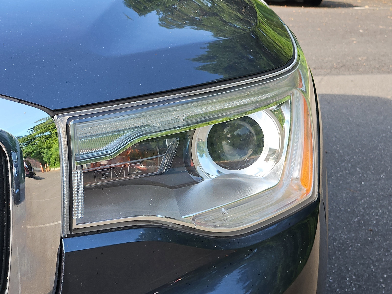 Used 2019 GMC Acadia SLE w/ Driver Alert Package I AWD/4WD image 9