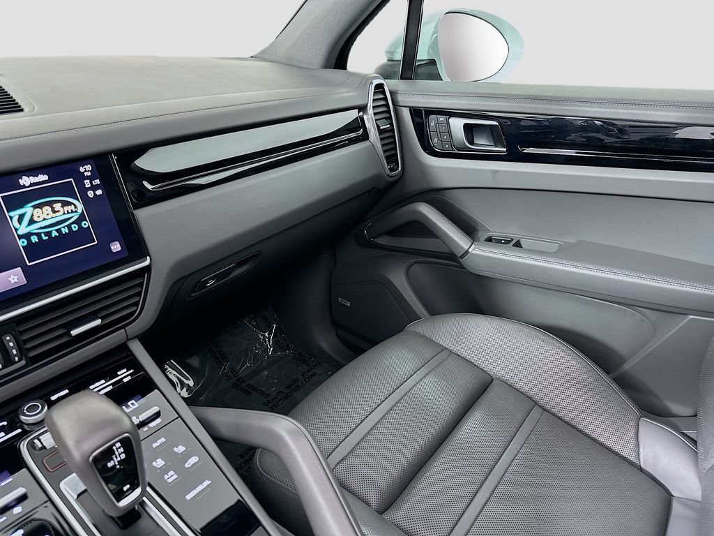 Certified 2022 Porsche Cayenne AWD/4WD image 26