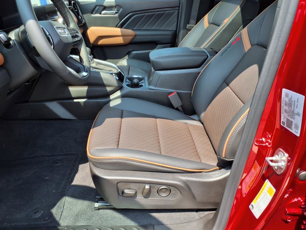 New 2026 GMC Canyon AT4 w/ Technology Plus Package image 10