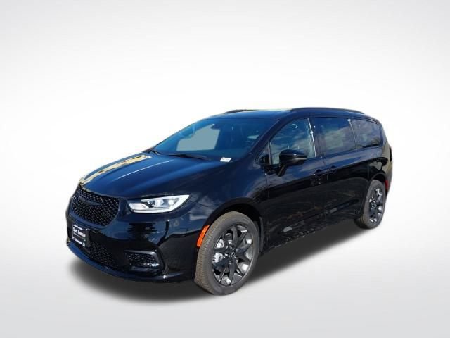 New 2026 Chrysler Pacifica Limited w/ S Appearance Package image 6