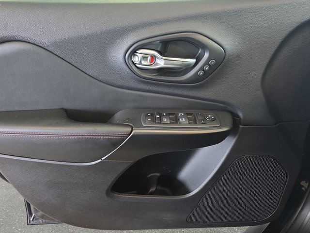 Used 2022 Jeep Cherokee Trailhawk w/ Sound & Nav Group image 26