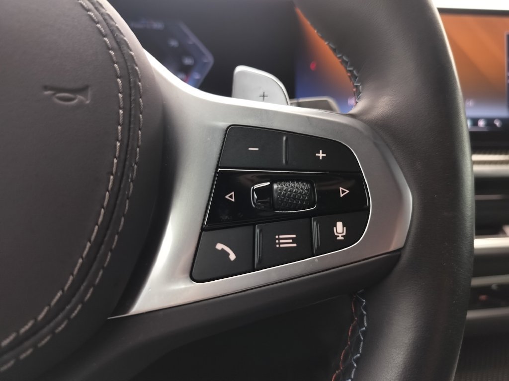 Certified 2026 BMW X5 M60i AWD/4WD image 13