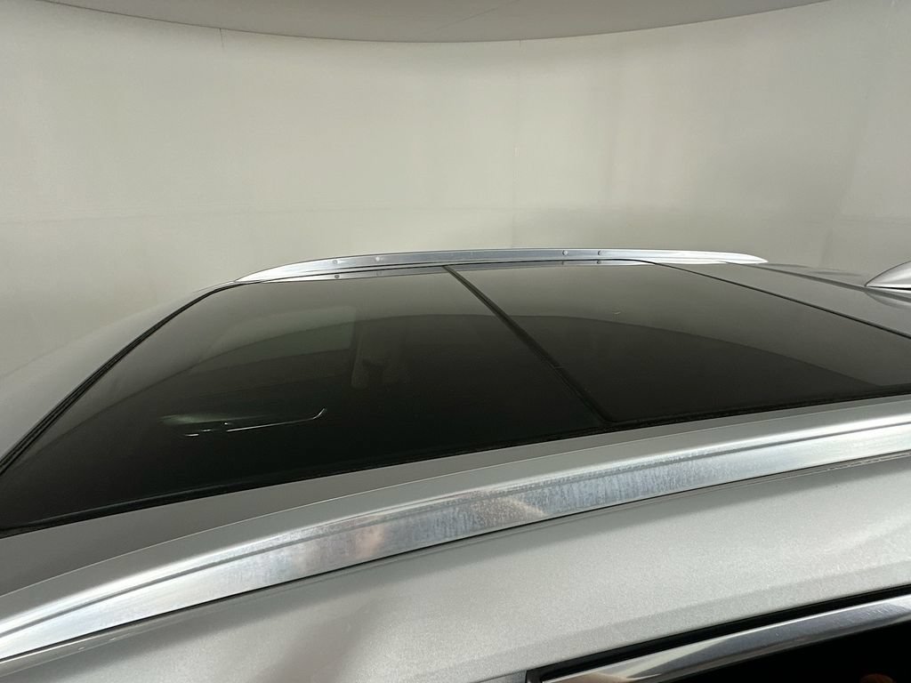 Used 2017 Cadillac XT5 Luxury FWD image 30