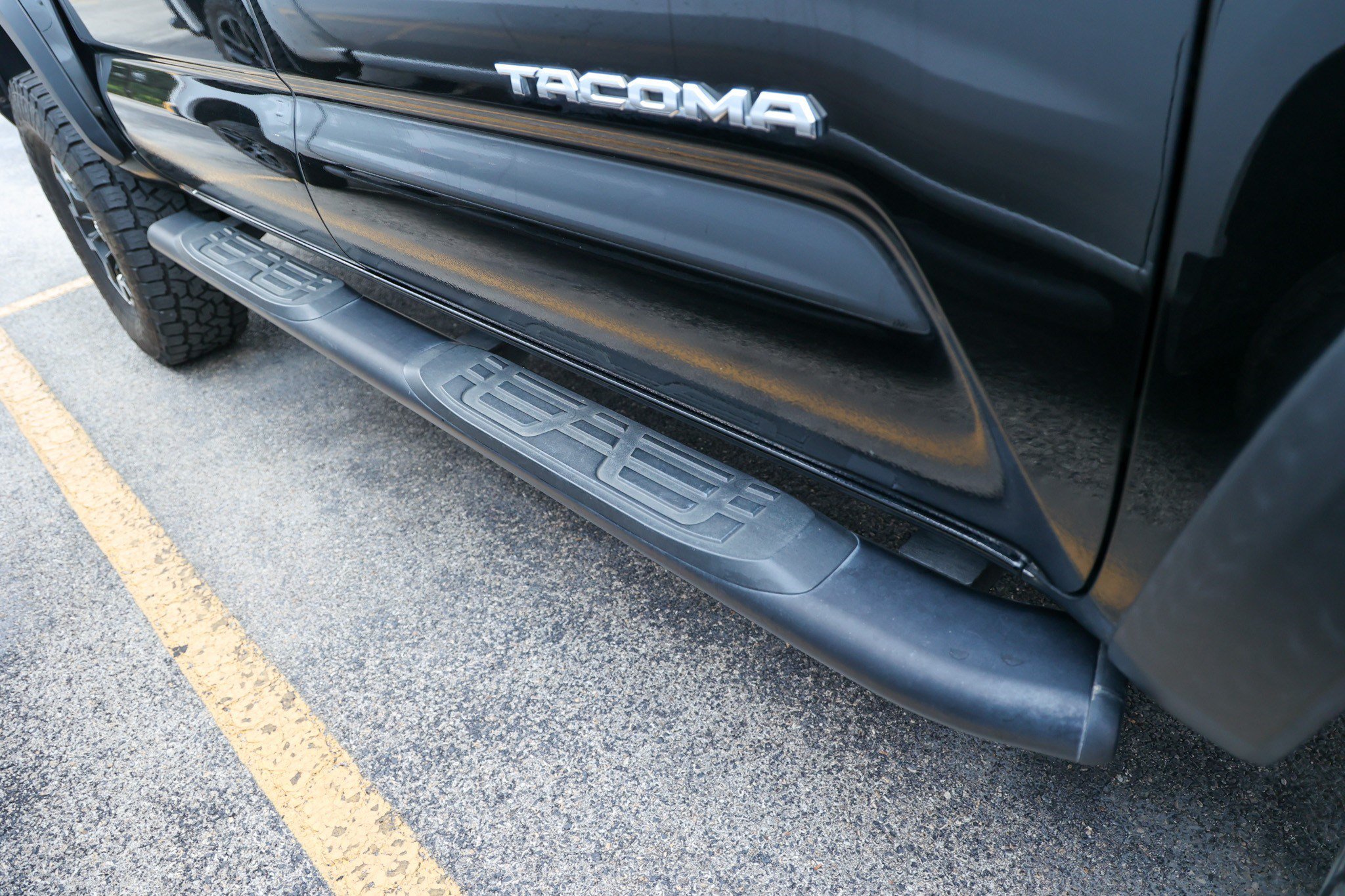 Used 2018 Toyota Tacoma SR AWD/4WD image 14