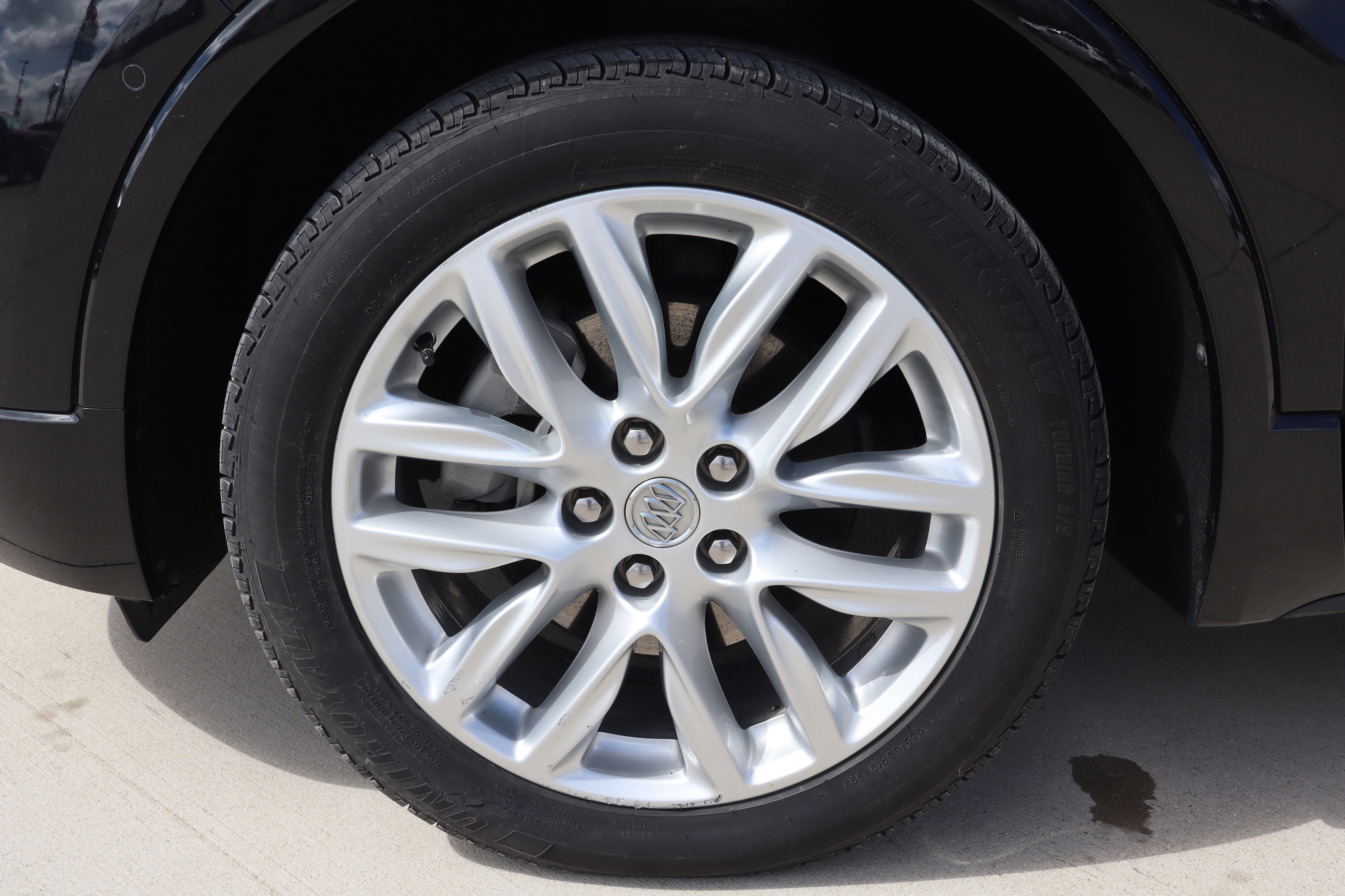 Used 2019 Buick Envision Premium w/ Driver Confidence Package image 30