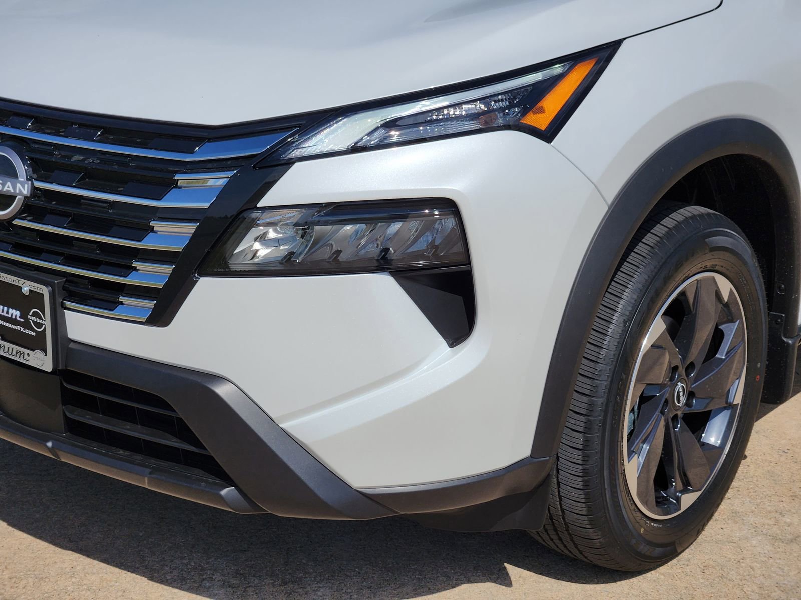 New 2026 Nissan Rogue SV w/ SV Premium Package image 9