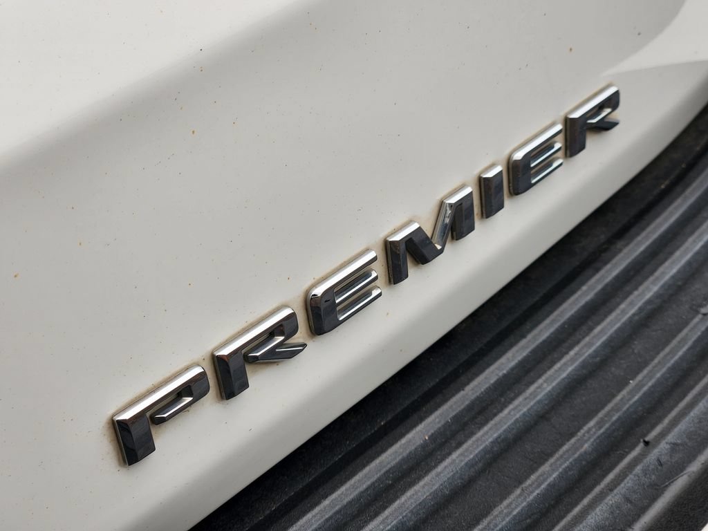Used 2021 Chevrolet Suburban Premier AWD/4WD image 31