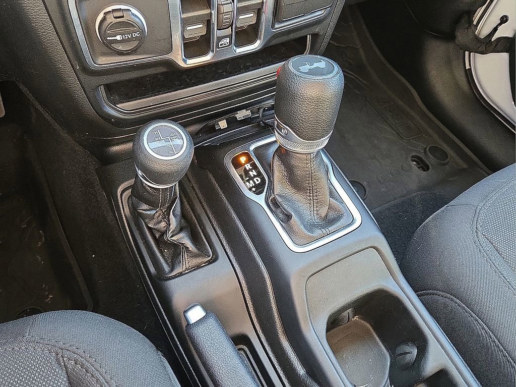 Used 2023 Jeep Wrangler Unlimited w/ 8.4" Radio Group image 30