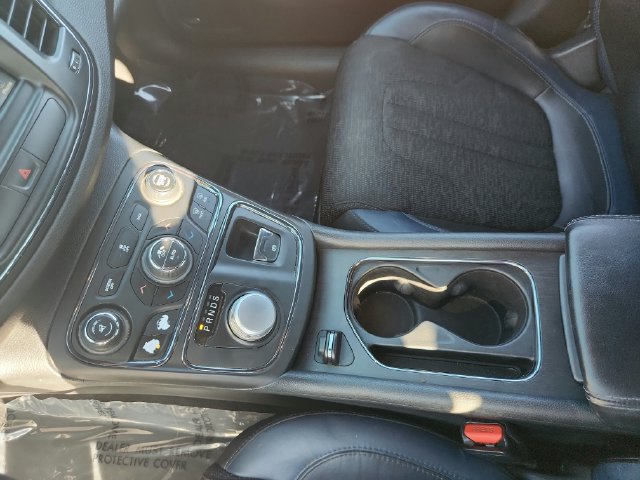 Used 2016 Chrysler 200 S w/ Navigation & Sound Group I FWD image 13