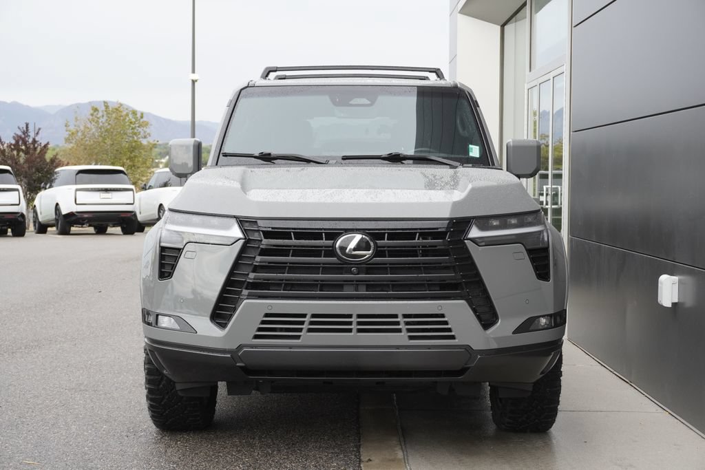 Used 2024 Lexus GX 550 w/ Accessory Package (Z1) AWD/4WD image 5