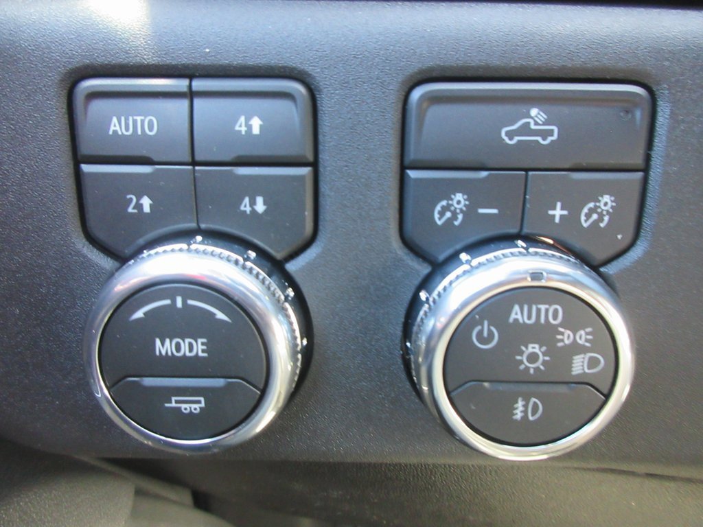 New 2026 GMC Sierra 3500 SLE image 17