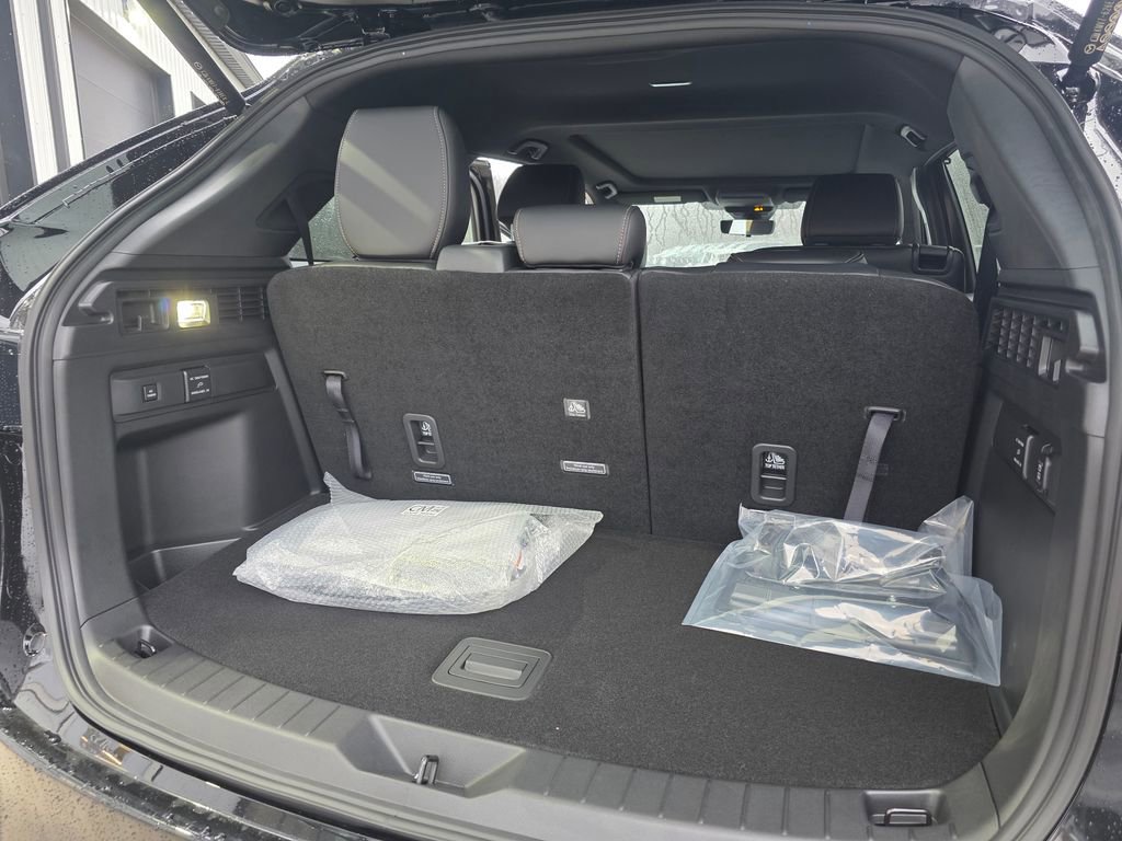 New 2026 MAZDA CX-90 Plug-In Hybrid w/ Premium Plus image 9