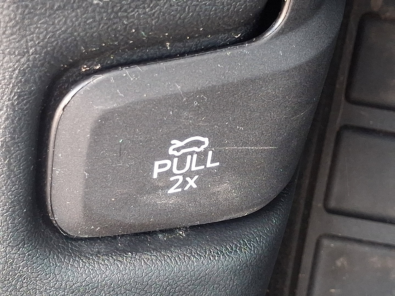 Certified 2022 Ford Escape SEL image 26