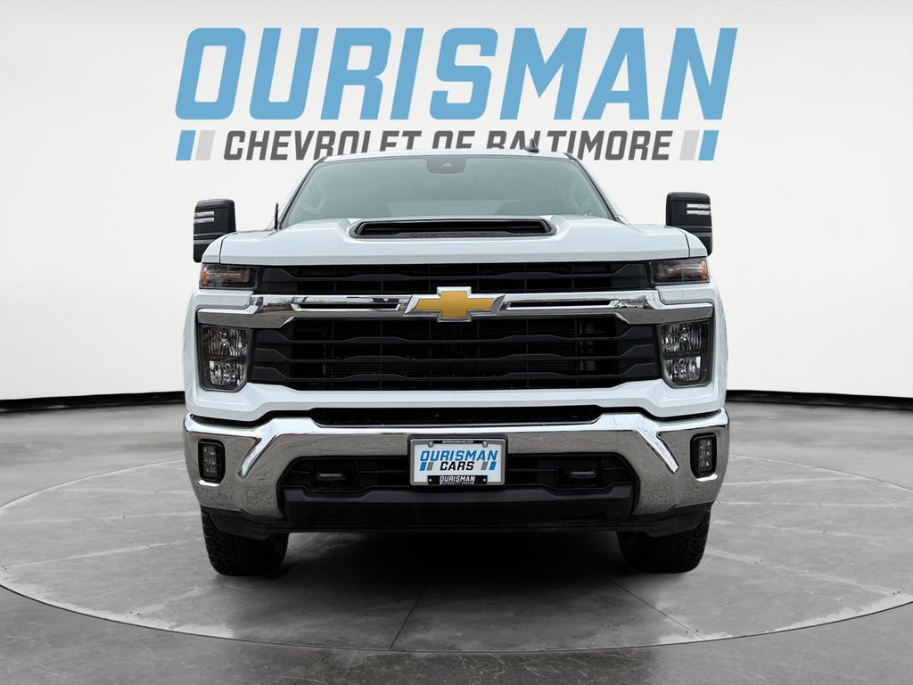 Used 2024 Chevrolet Silverado 3500 LT image 8