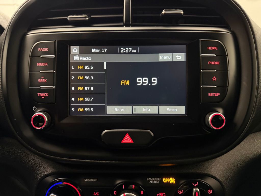 Used 2020 Kia Soul S image 23