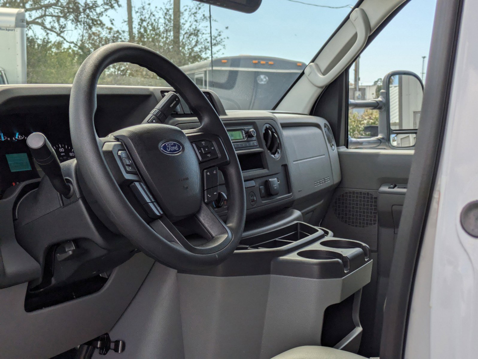 New 2025 Ford E-350 and Econoline 350 Super Duty w/ Power Equipment Group image 18