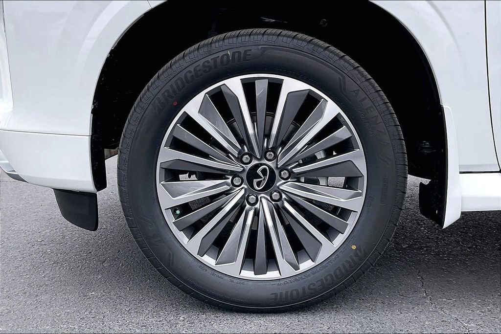 New 2026 INFINITI QX80 Luxe w/ Cargo Package RWD image 13