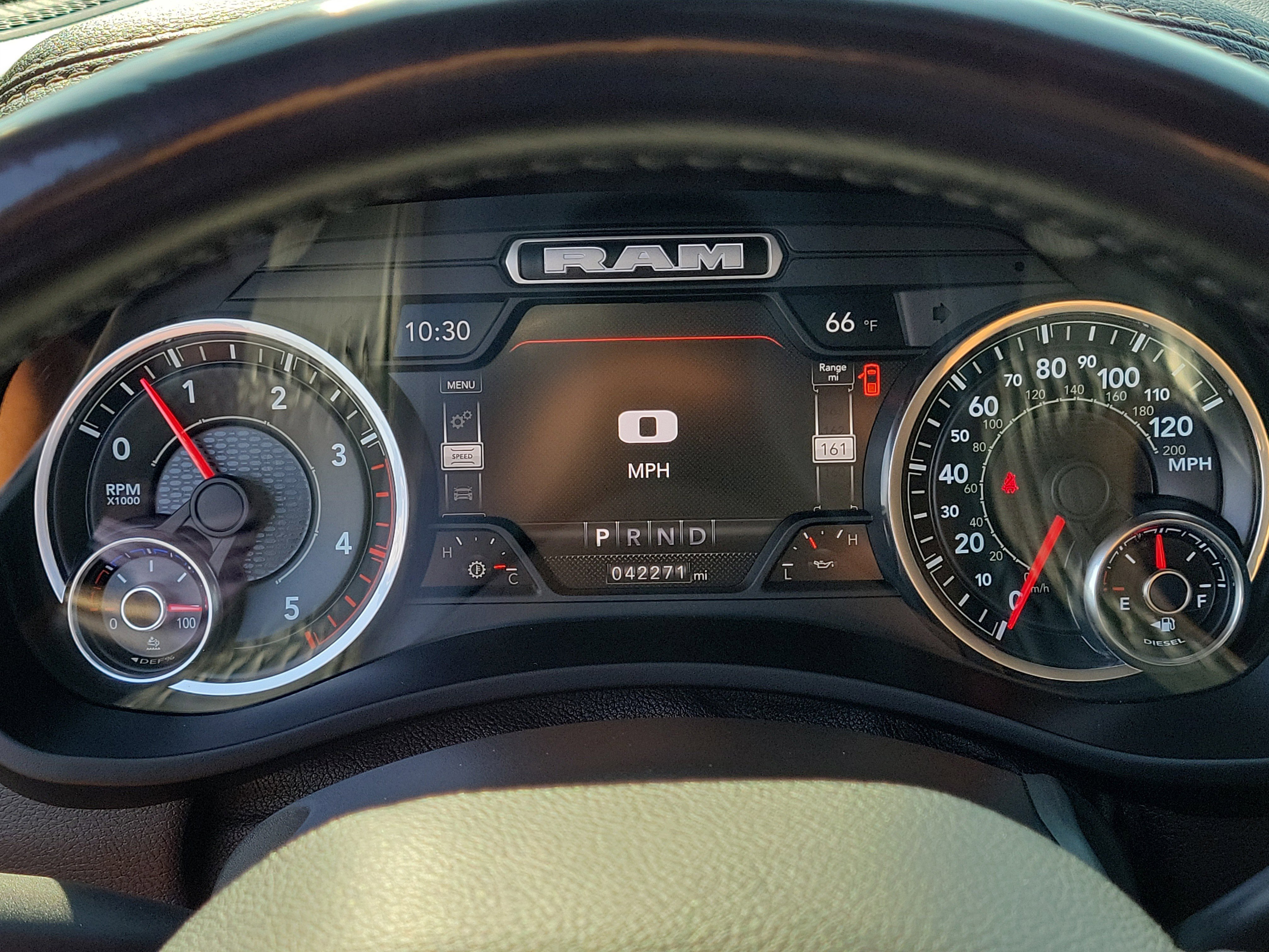 Used 2022 RAM 3500 Laramie w/ Night Edition image 26