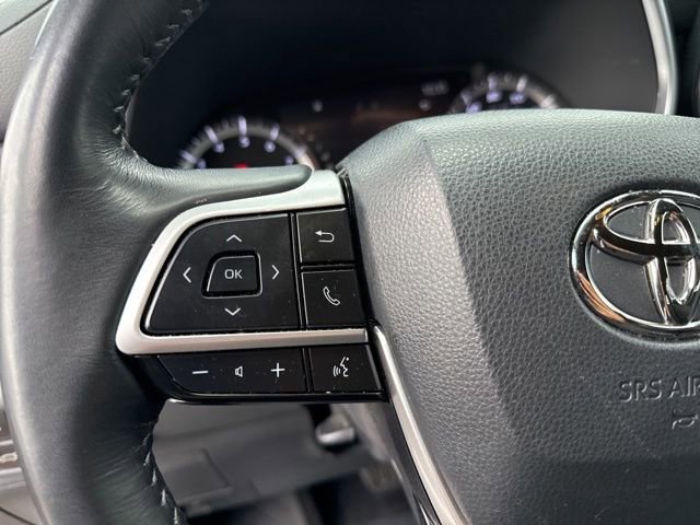 Used 2022 Toyota Highlander XSE image 24
