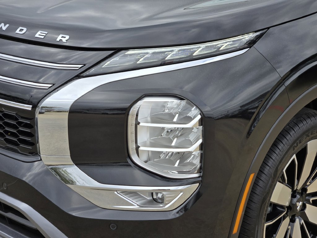 New 2026 Mitsubishi Outlander LE FWD image 6