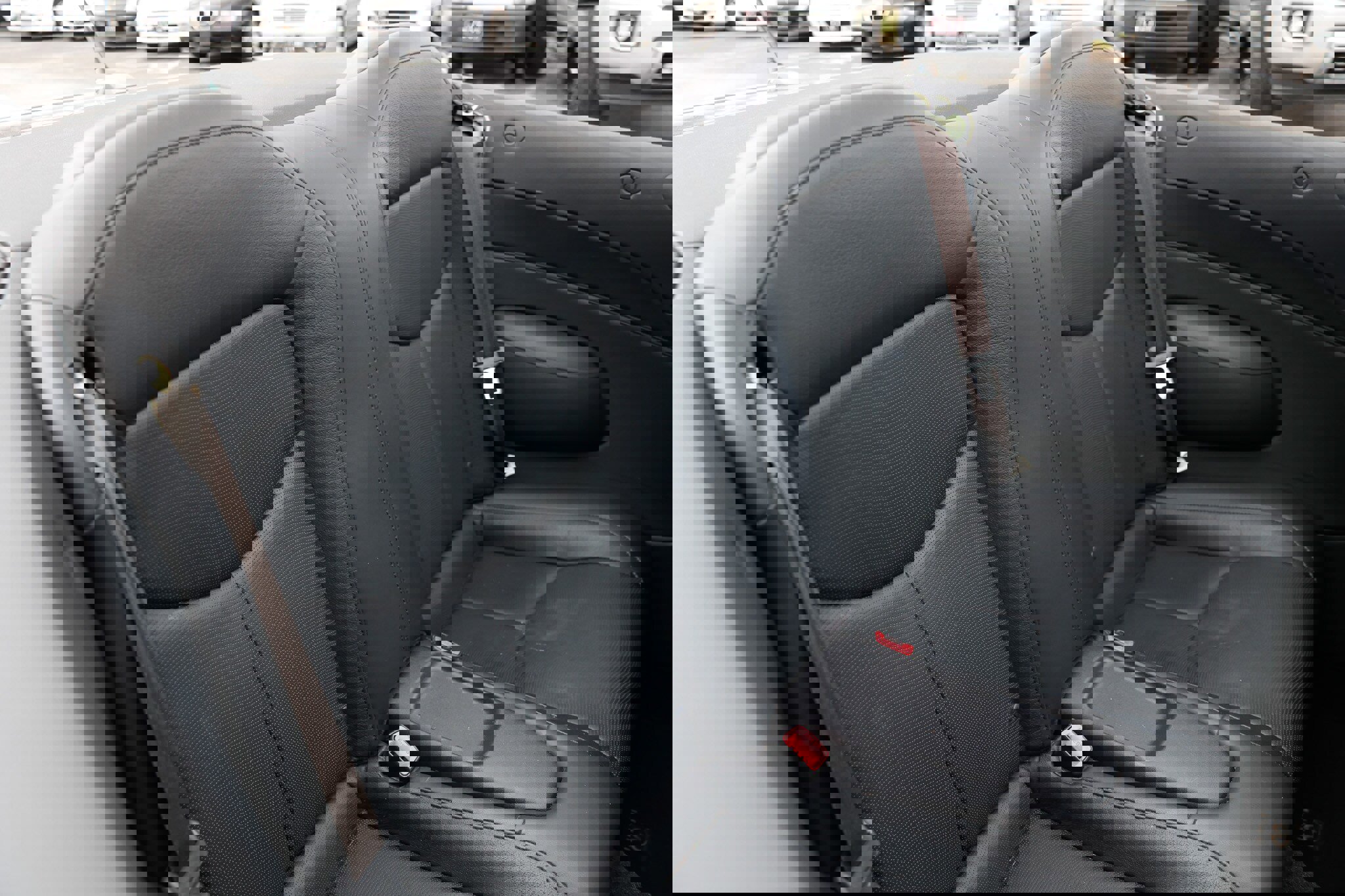 Used 2014 INFINITI Q60 Convertible w/ Premium Package image 17