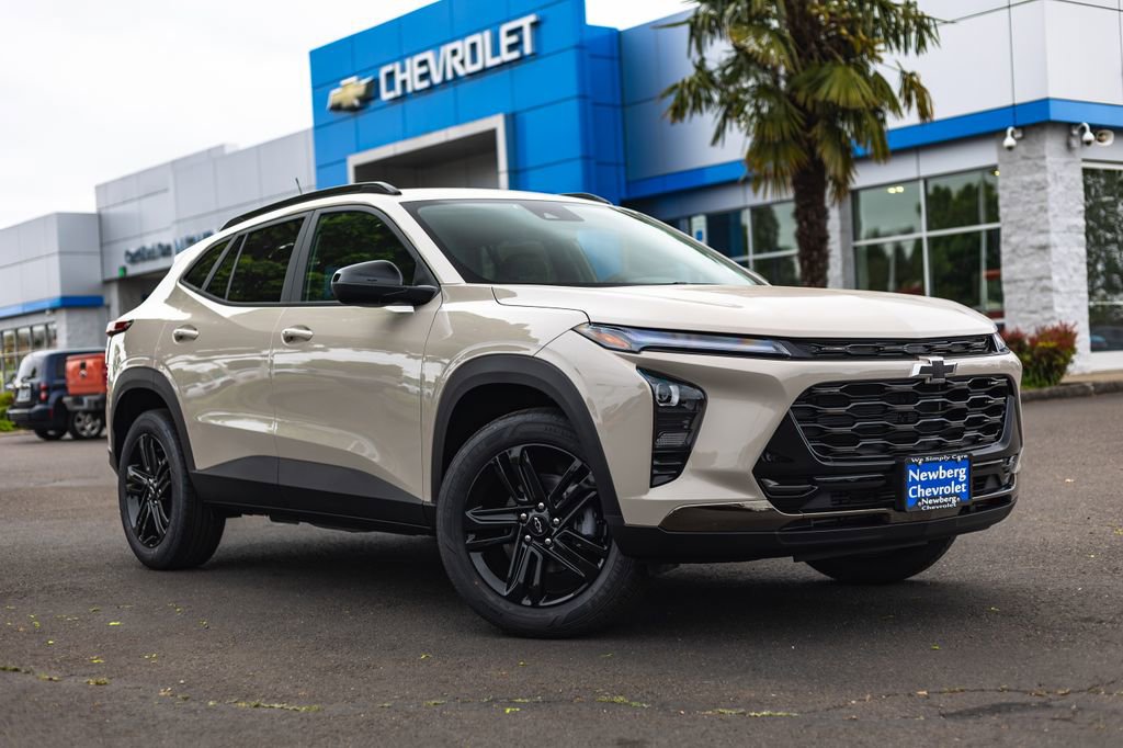 New 2026 Chevrolet Trax ACTIV w/ Driver Confidence Package FWD image 1