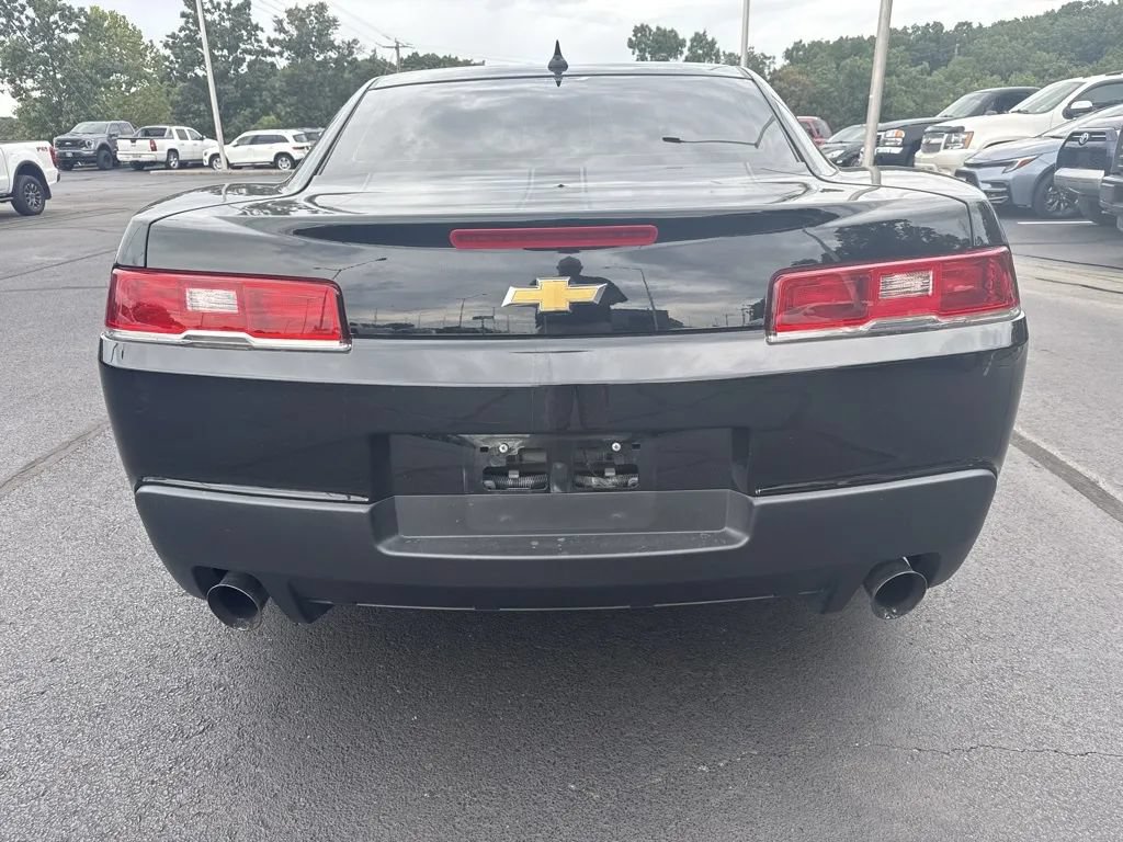 Used 2015 Chevrolet Camaro LS RWD image 3