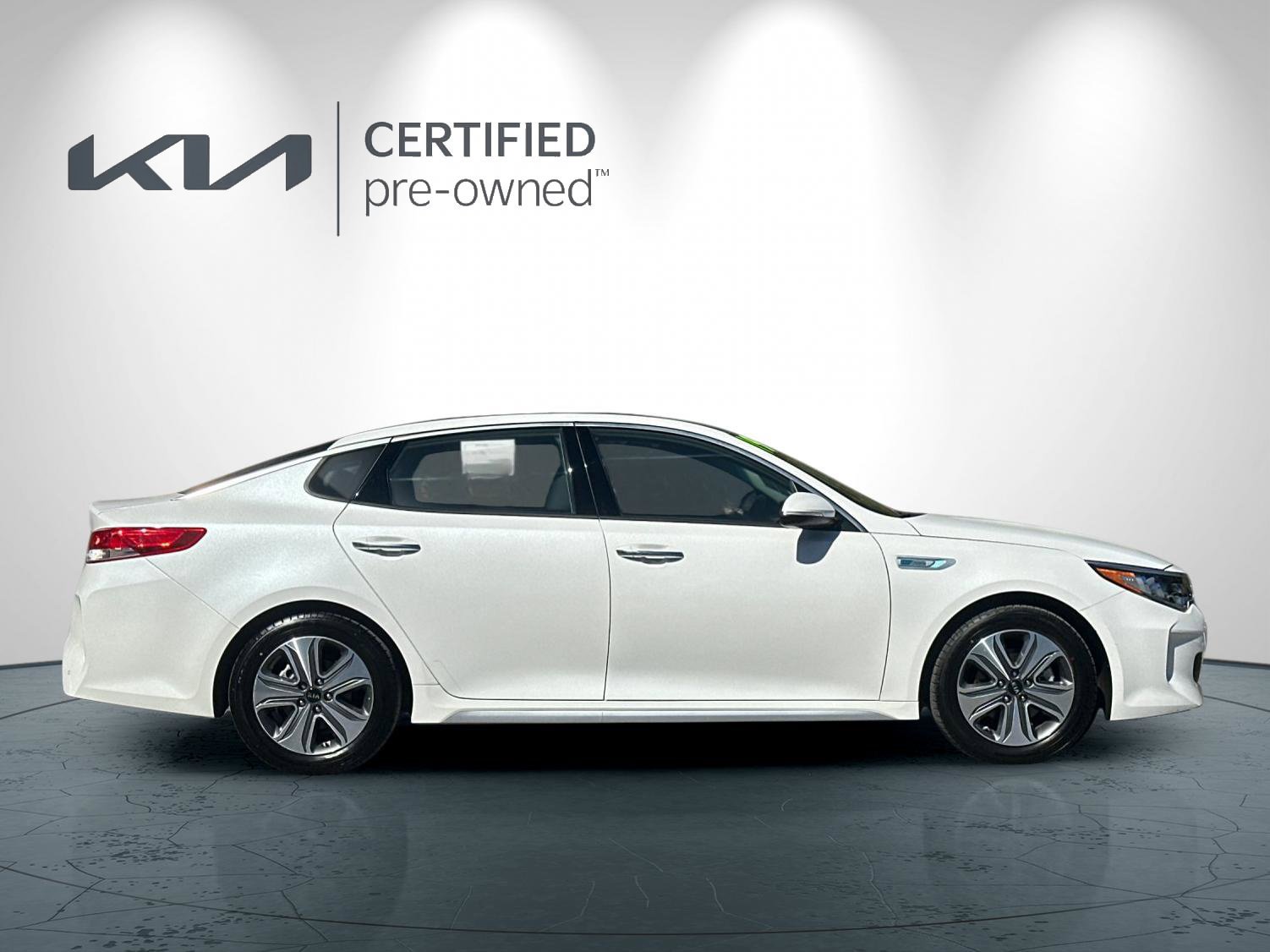 Used 2019 Kia Optima EX w/ Technology Package FWD image 3