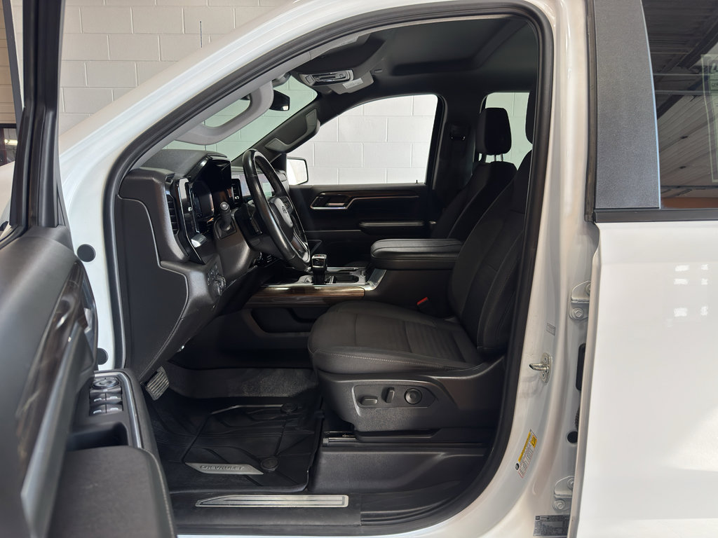 Used 2024 Chevrolet Silverado 1500 RST w/ True North Edition Plus AWD/4WD image 18