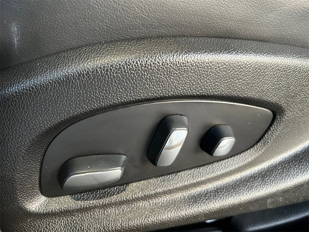 Used 2017 Cadillac XTS Luxury image 23