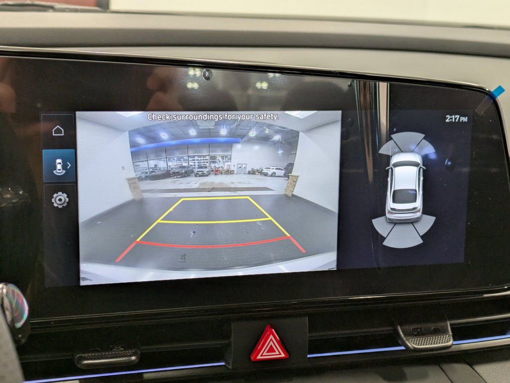 Used 2025 Hyundai Elantra N Base image 12