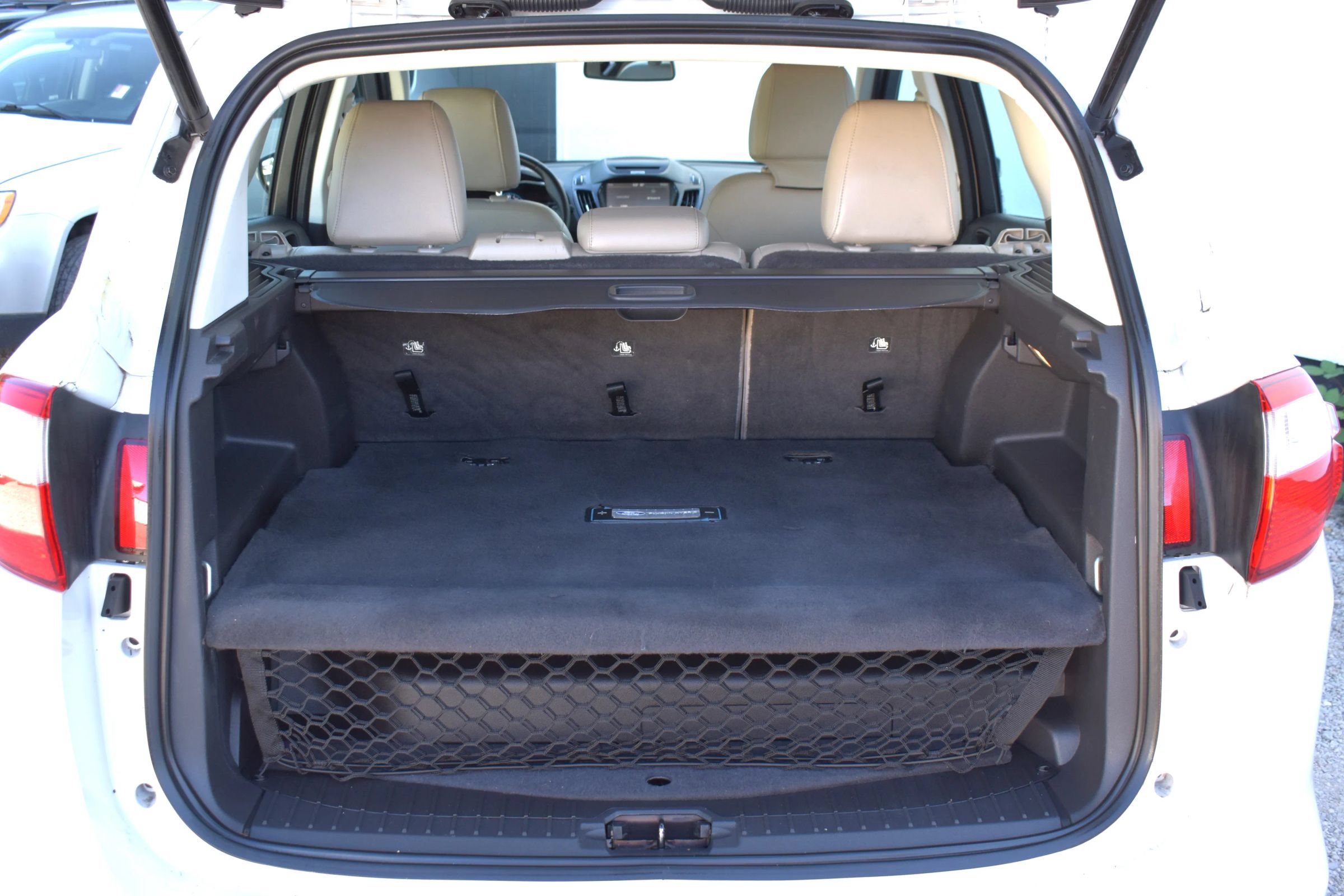 Used 2013 Ford C-MAX Energi SEL FWD image 13