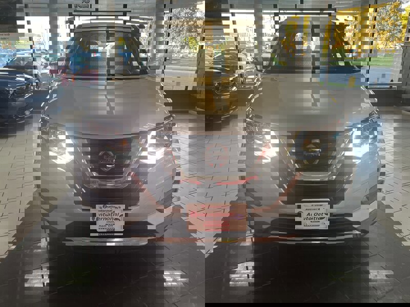 Used 2019 Nissan Rogue S image 3