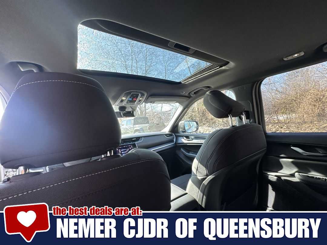 New 2026 Jeep Grand Cherokee Laredo X AWD/4WD image 21