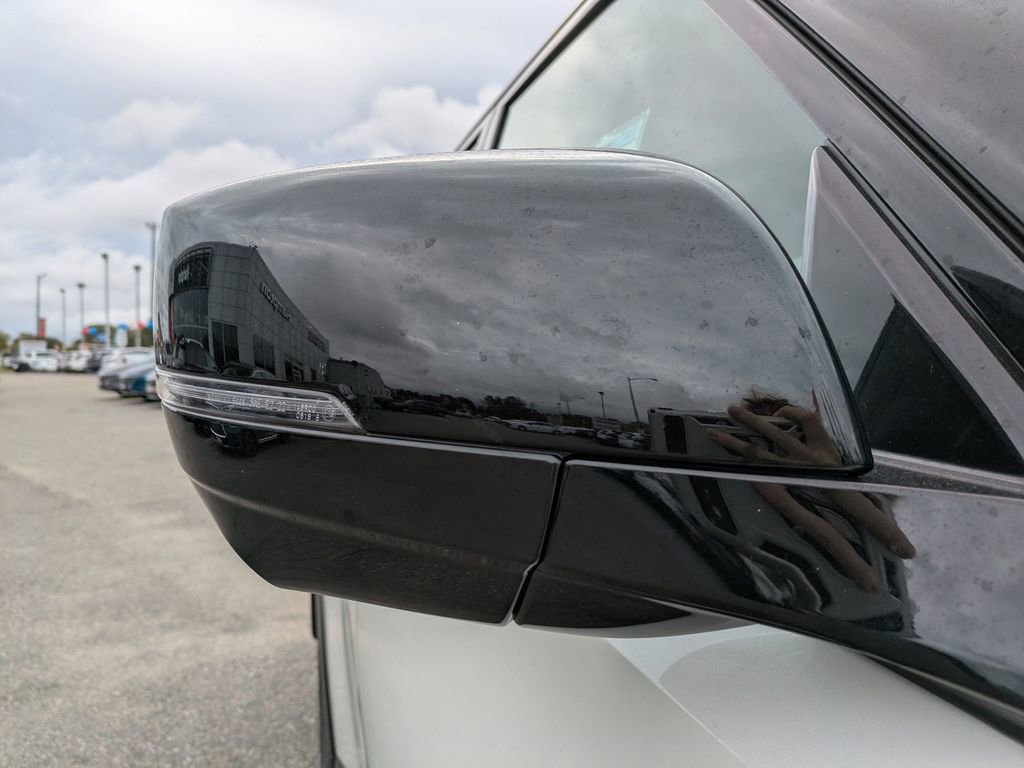 New 2026 Nissan Armada PRO-4X w/ Captain's Chari Seat Package image 12