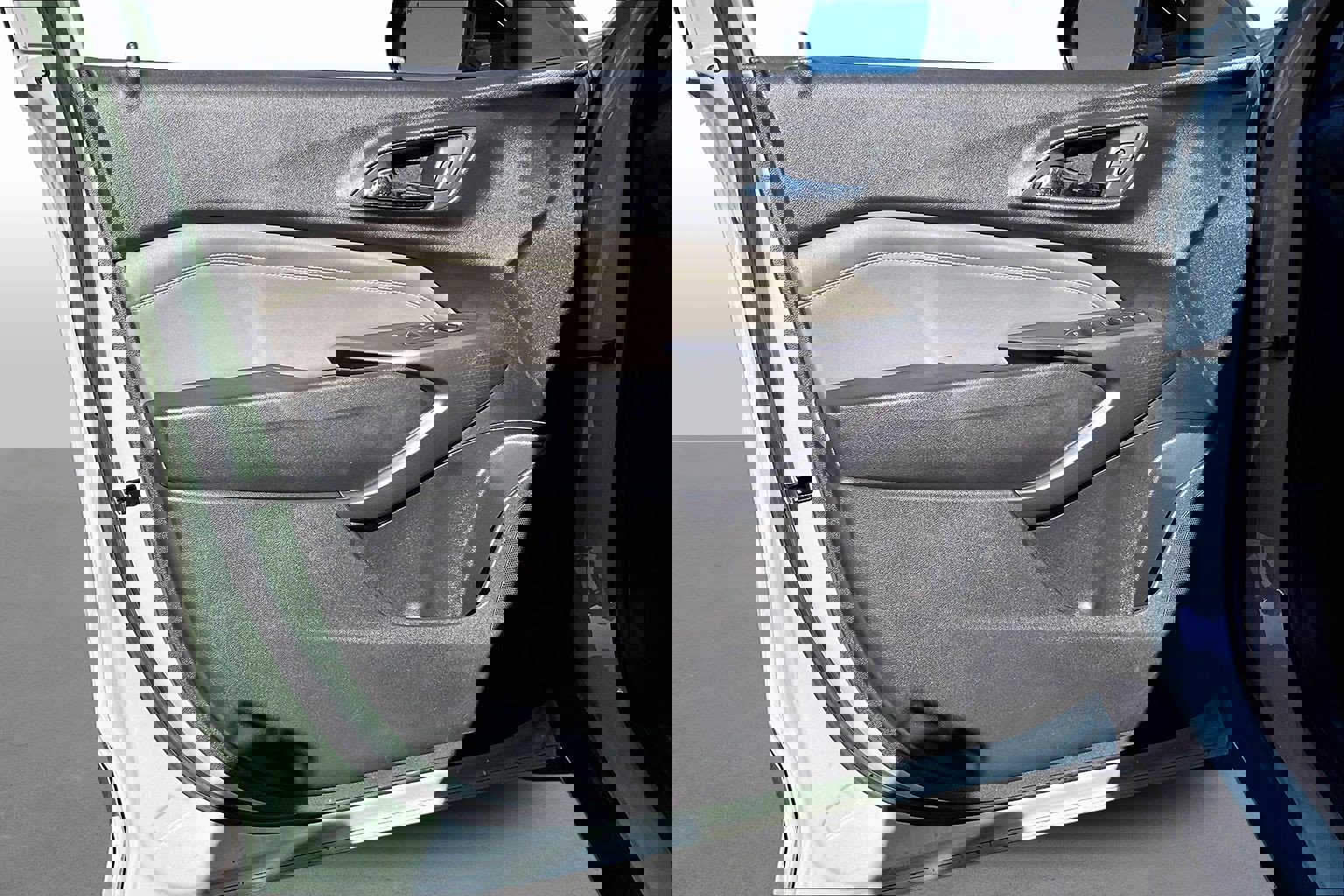 Used 2025 Chevrolet Trax ACTIV w/ Driver Confidence Package image 15