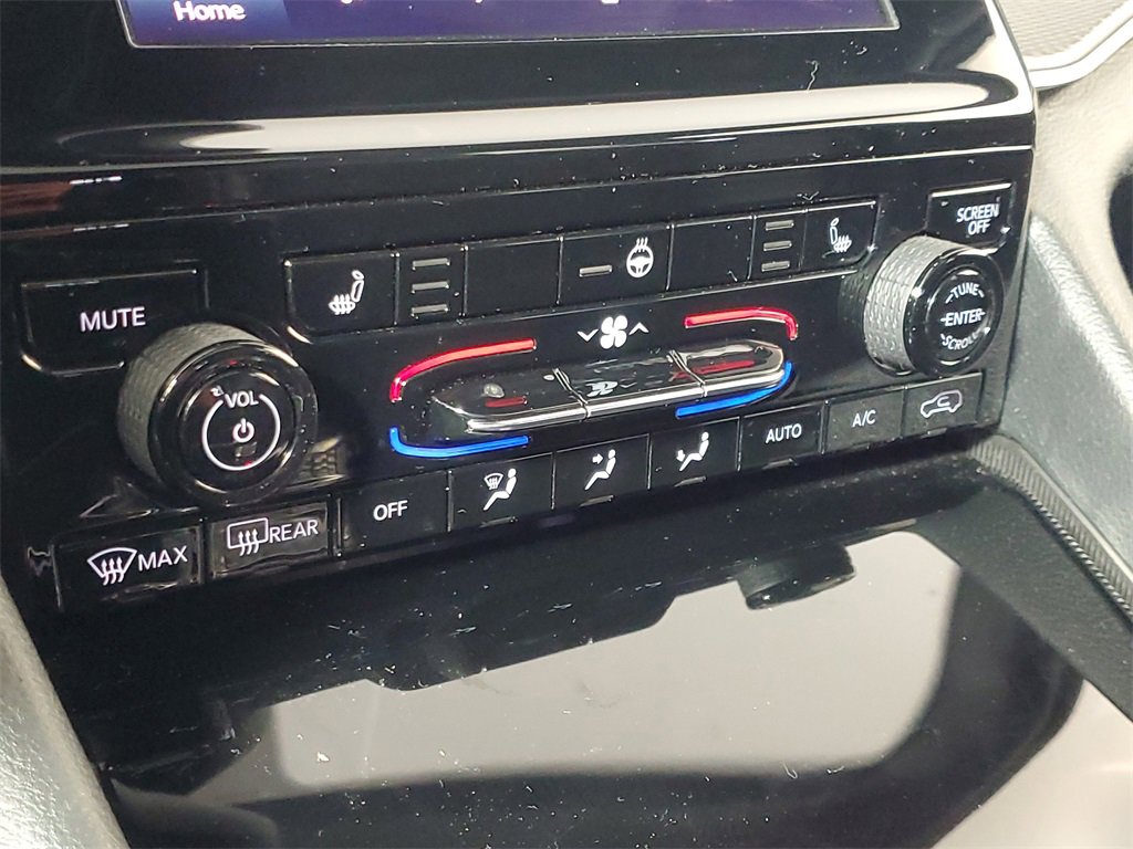 Used 2024 Jeep Grand Cherokee L Altitude image 20