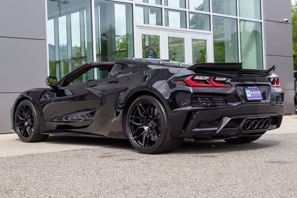 Used 2025 Chevrolet Corvette Z06 w/ Battery Protection Package image 7
