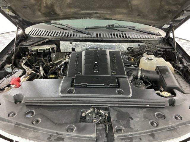 Used 2012 Lincoln Navigator 4WD image 33