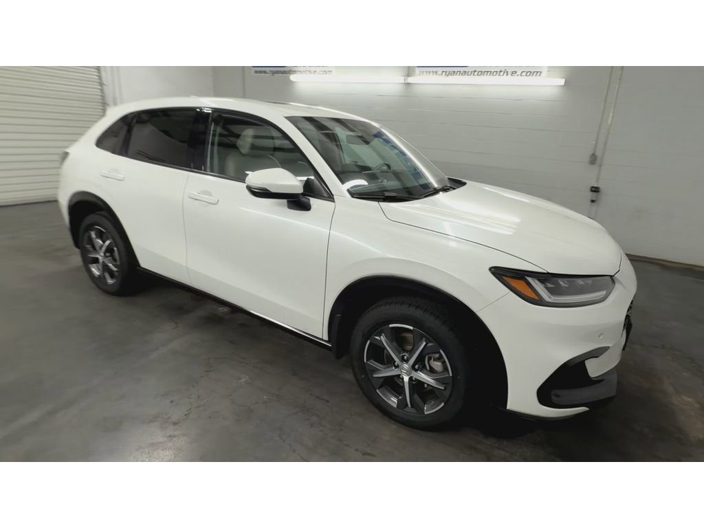 Used 2024 Honda HR-V EX-L image 2