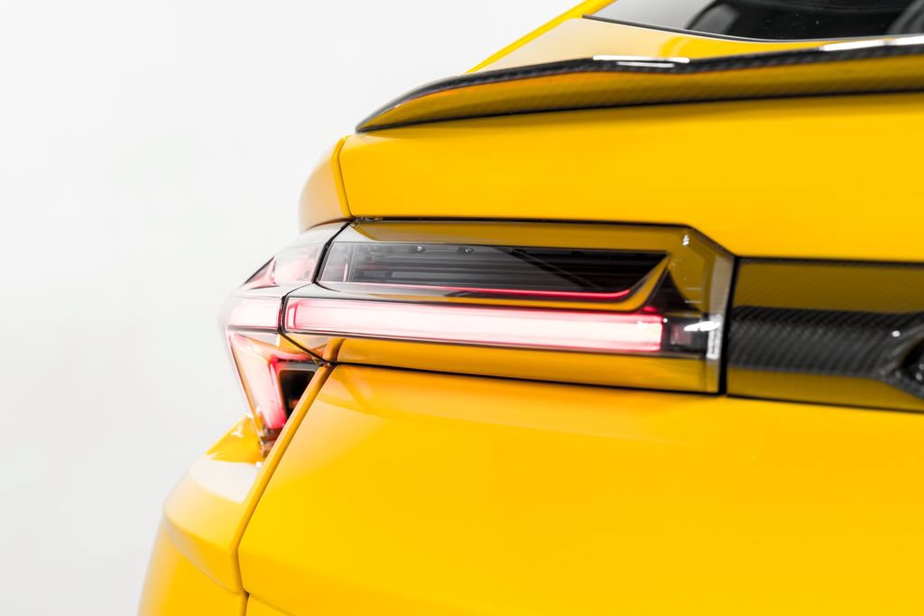 Used 2023 Lamborghini Urus Performante AWD/4WD image 63