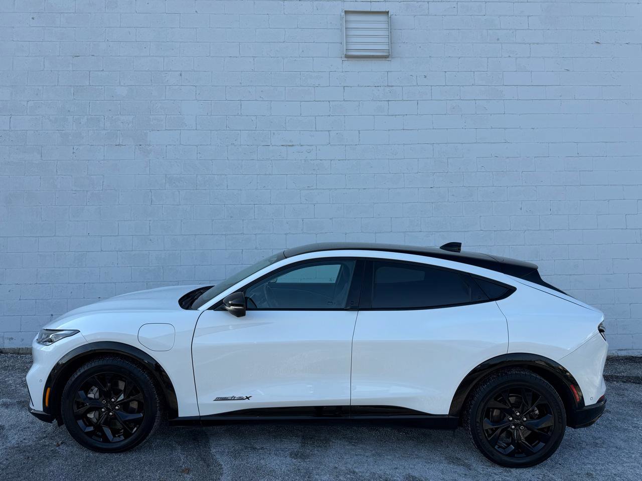 Used 2023 Ford Mustang Mach-E Premium image 7