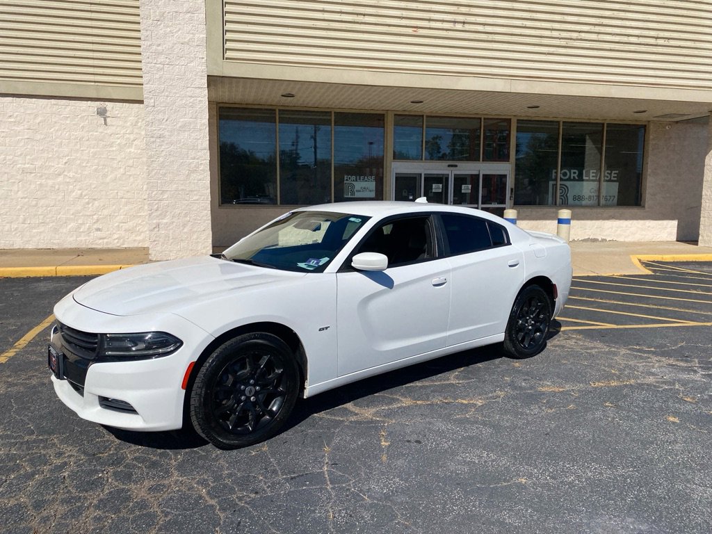 Used 2018 Dodge Charger GT image 1