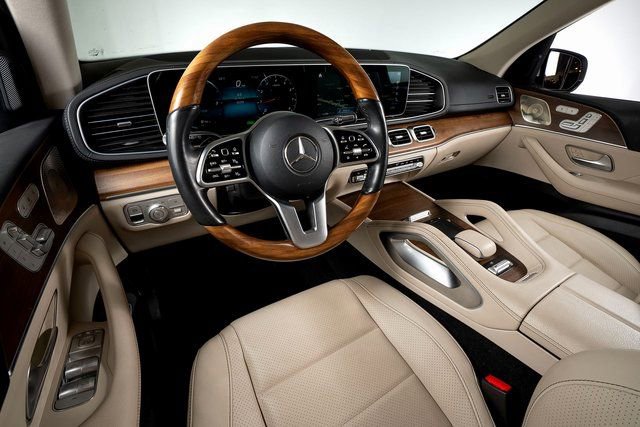 Used 2022 Mercedes-Benz GLS 450 4MATIC image 27