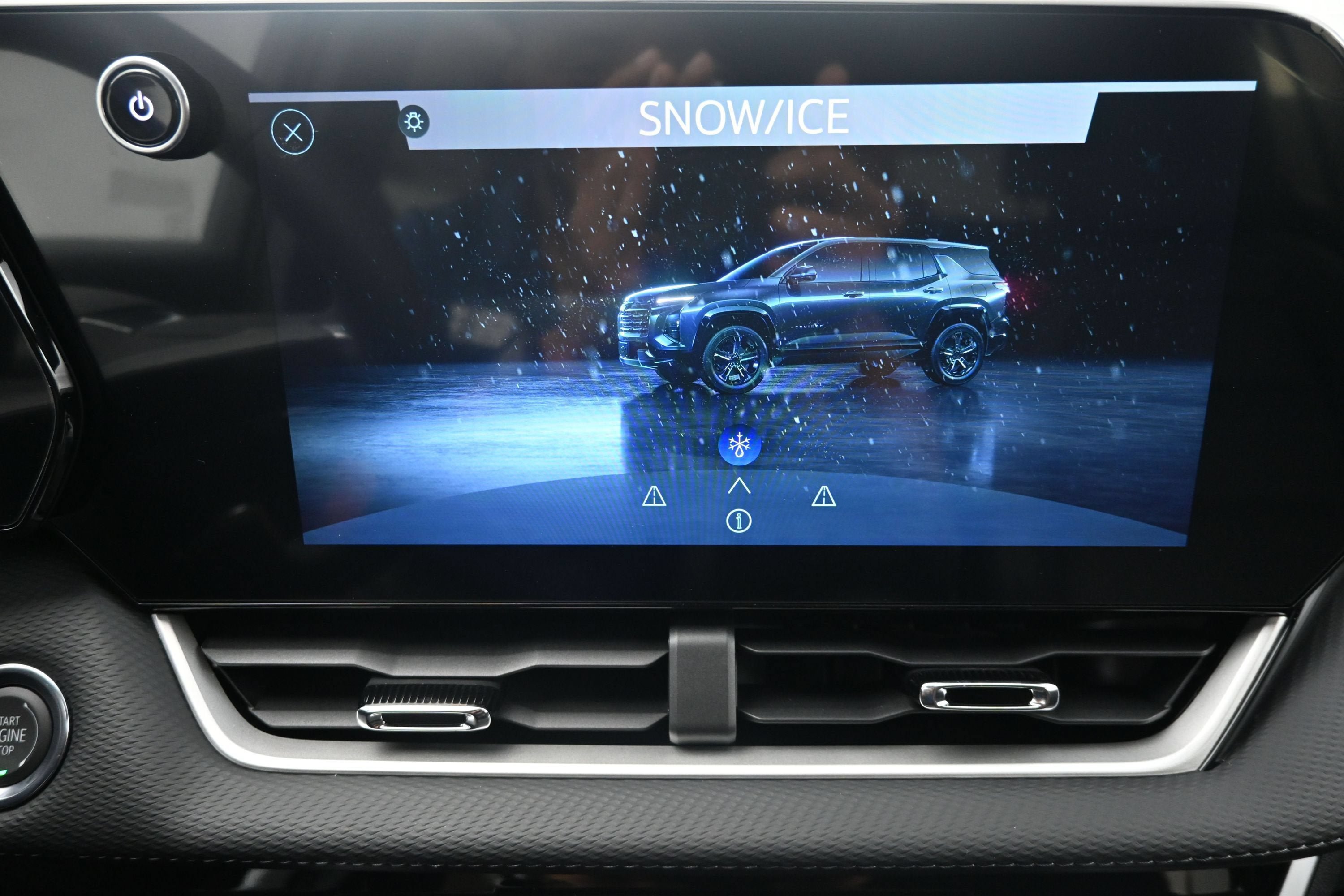 New 2027 Chevrolet Equinox LT w/ Convenience Package II FWD image 23