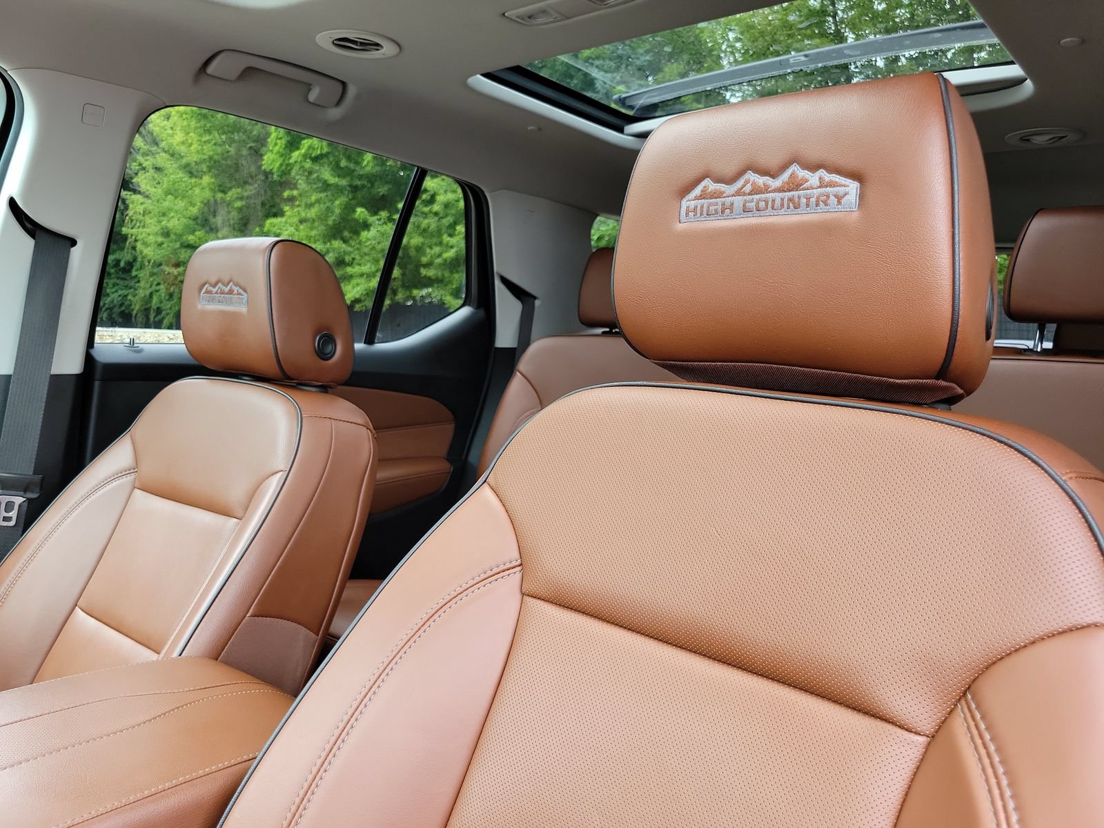 Used 2019 Chevrolet Traverse High Country w/ LPO, Floor Liner Package AWD/4WD image 12